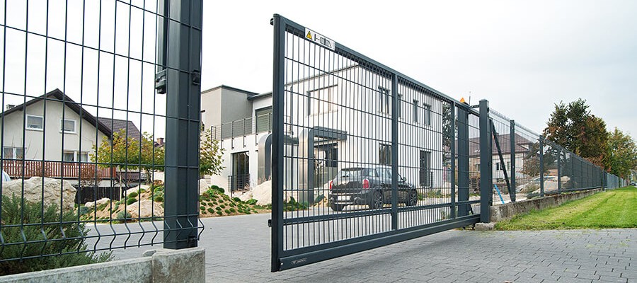 lakossagi-uszokapu-05