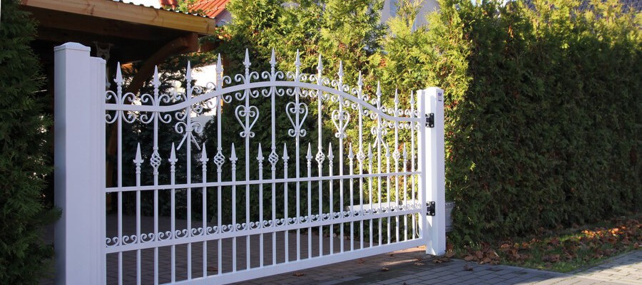 lakossagi-keszarnyu-kapuk-06