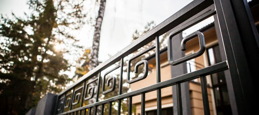 lakossagi-keszarnyu-kapuk-12